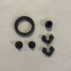 Engine cover mounting kit