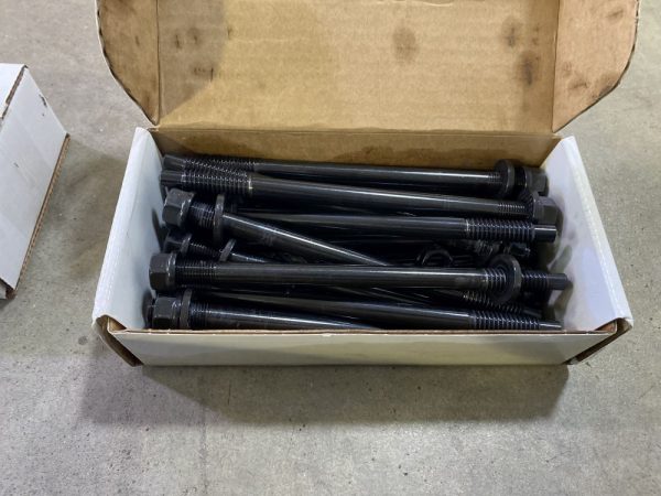 Scott's used CT4-V Blackwing head studs